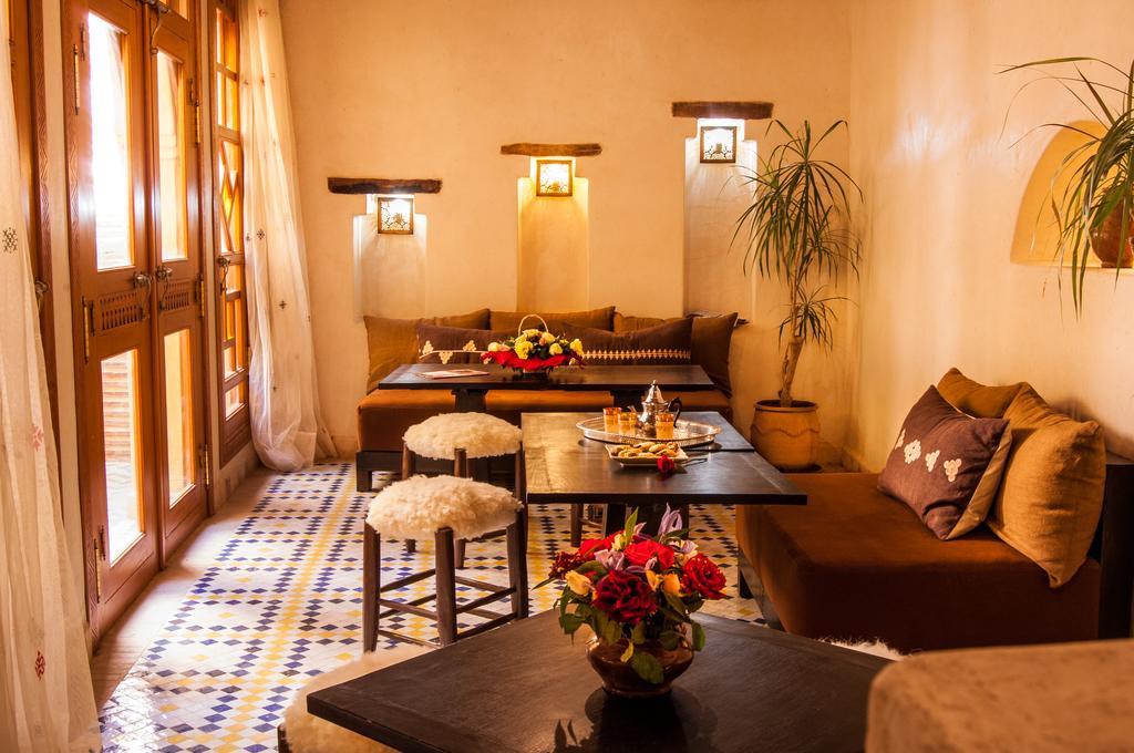 Riad Tigmi Kenza Тизнит Экстерьер фото