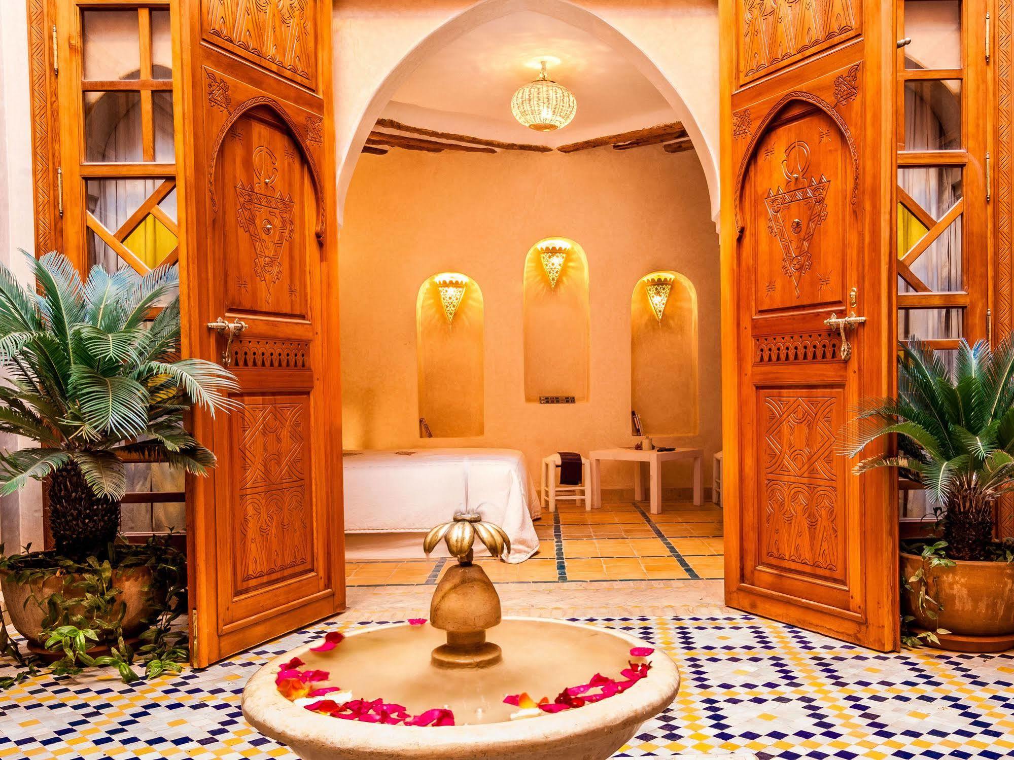 Riad Tigmi Kenza Тизнит Экстерьер фото